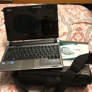 Like New- Acer One Series Laptop